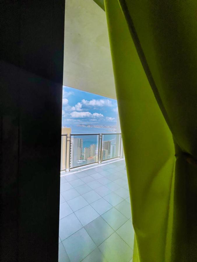 Beautiful Apartment Near Beach With Panoramic Sea-View Бенидорм Екстериор снимка