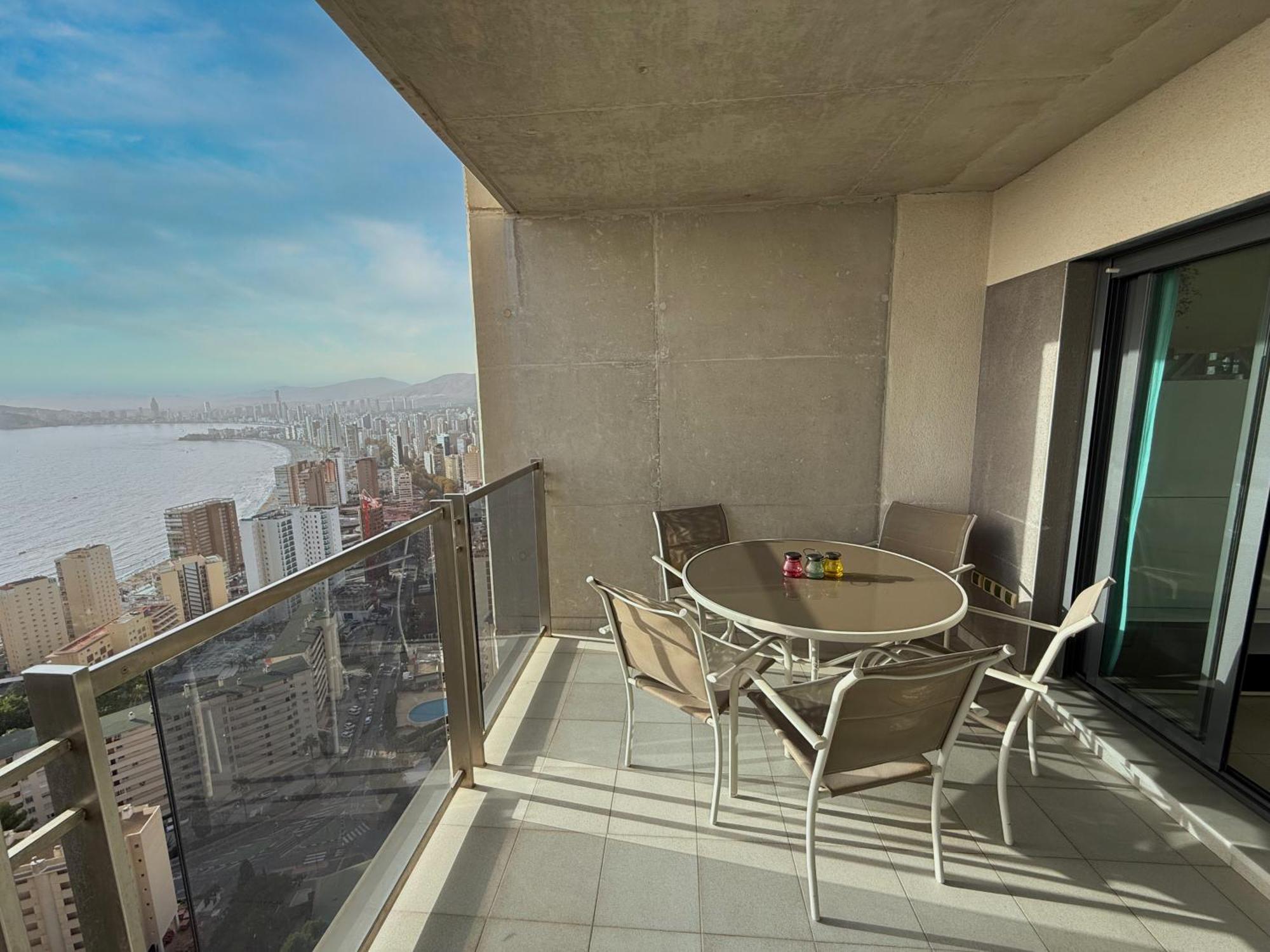 Beautiful Apartment Near Beach With Panoramic Sea-View Бенидорм Екстериор снимка